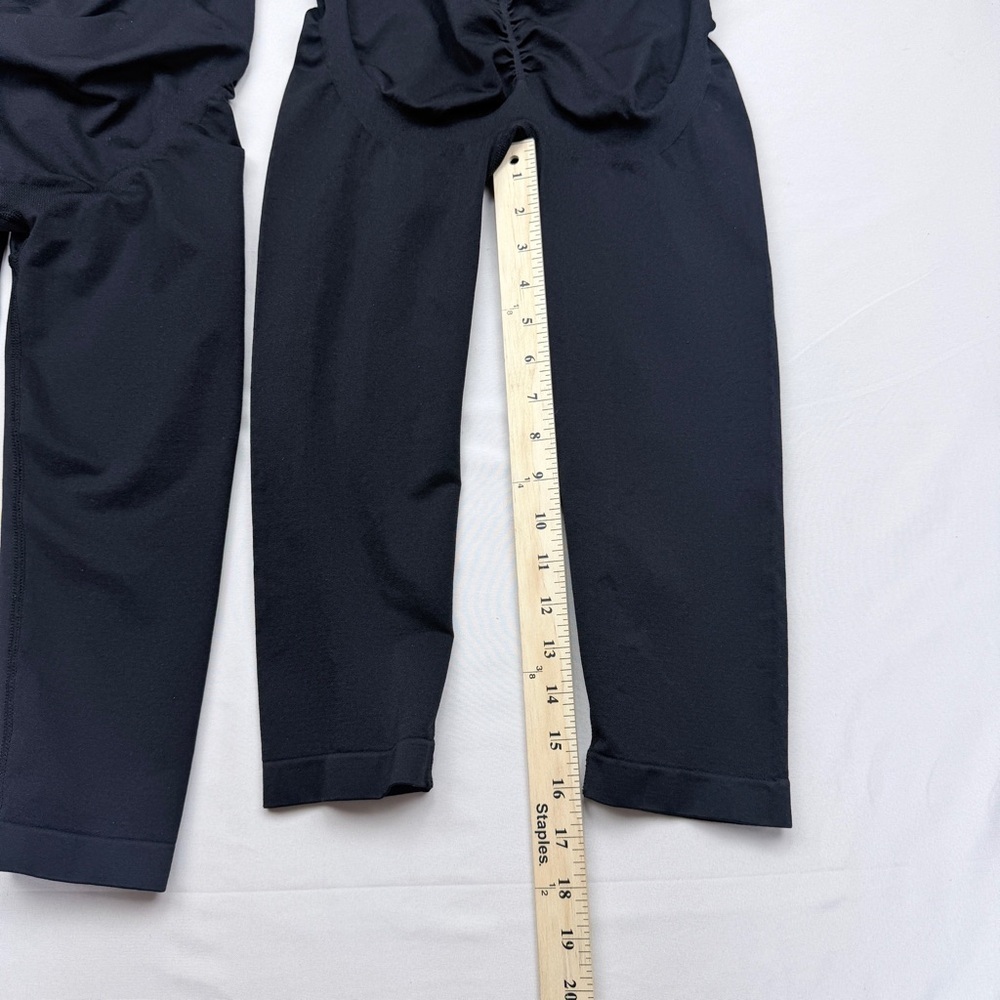 Women's Maternity Black Capri Leggings - Tummy support (2 pair) - Picture 3 of 9